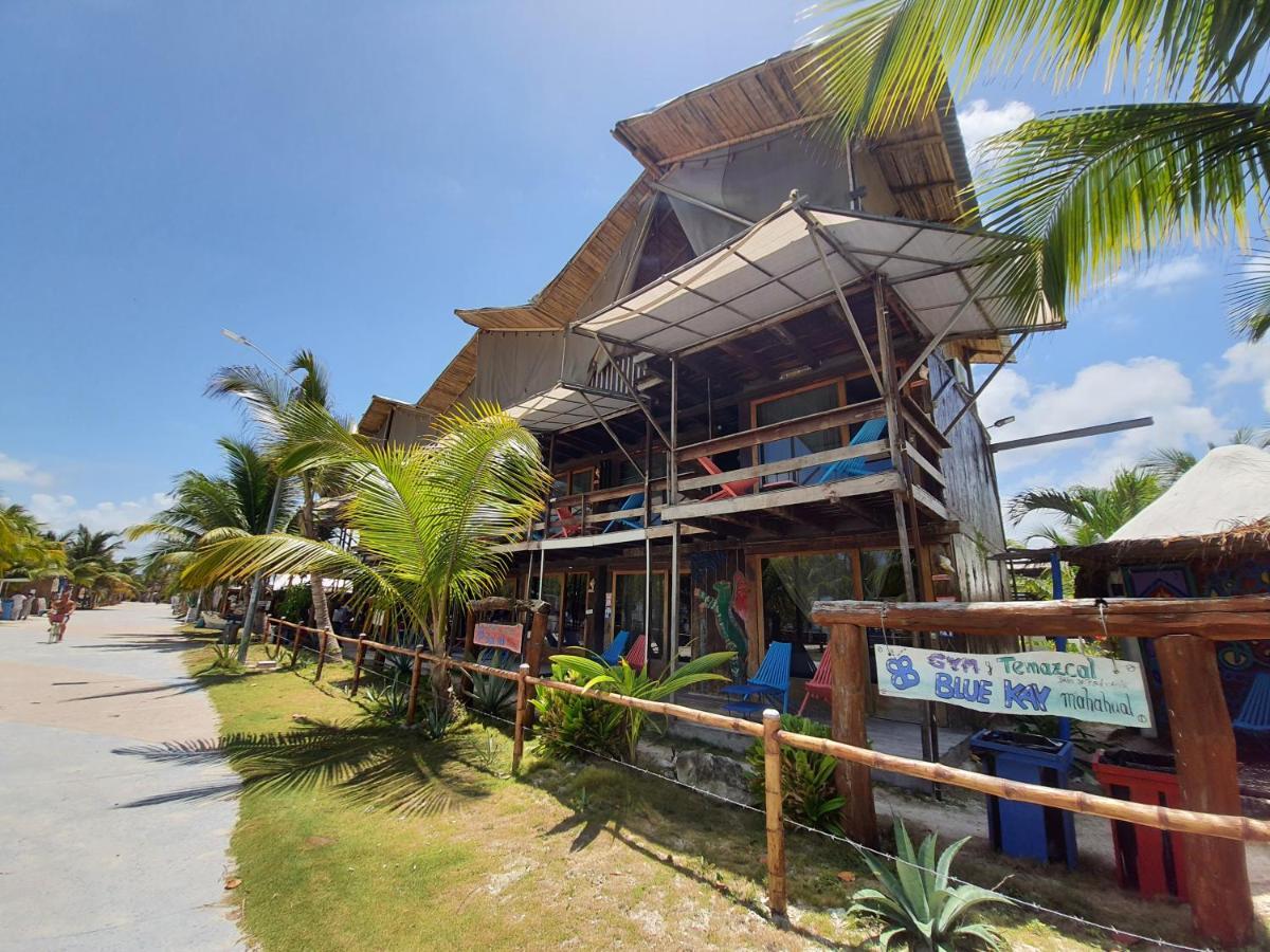 Eco Cabanas Bluekay Hotel Mahahual Bagian luar foto